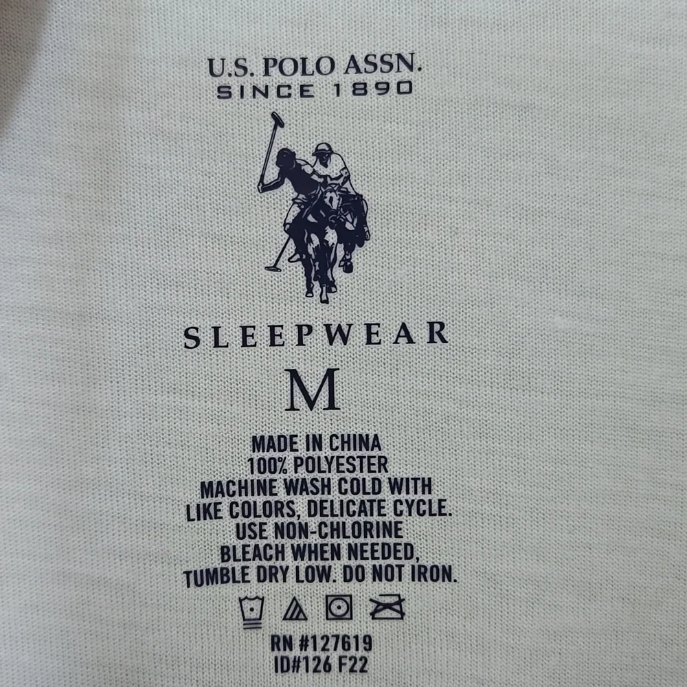 US Polo Assn | White Long Sleeve Tee Blue Logo Size Medium NWOT